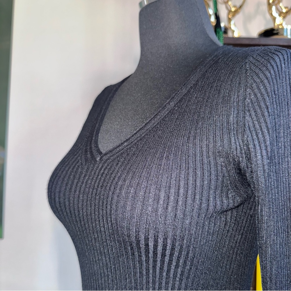 NWT Pink Clover Black Ribbed V-Neck Sweater